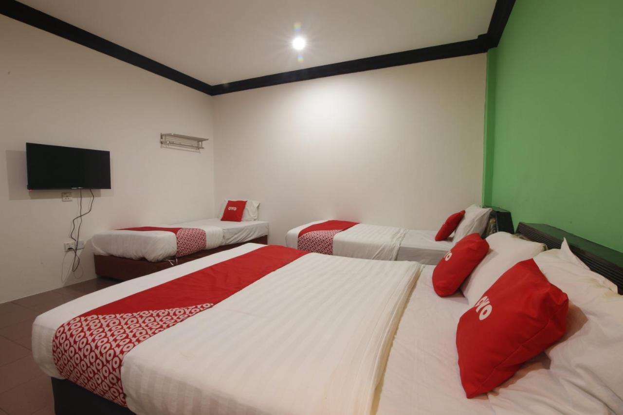 G City Hotel تيلوك إنتان المظهر الخارجي الصورة